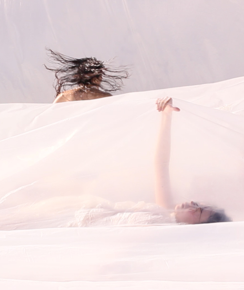 Floating Horizons